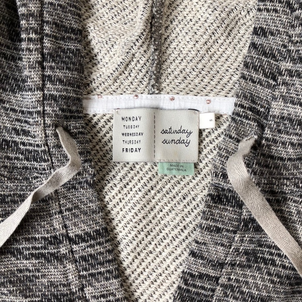 cropped sweatshirt